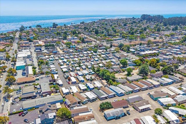 890 38th Avenue 110, Santa Cruz, CA 95062