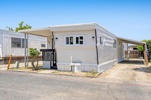 890 38th Avenue 110, Santa Cruz, CA 95062