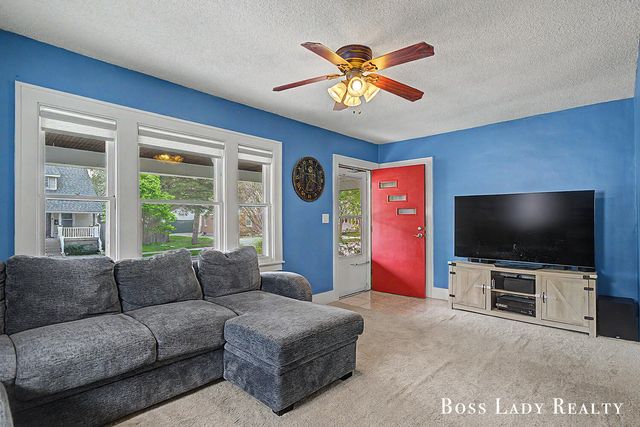1365 Penn Avenue NE, Grand Rapids, MI 49505
