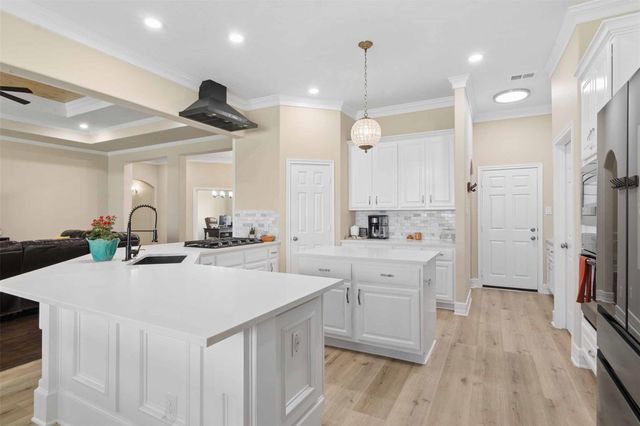 4630 Shadow Grass Dr, Katy, TX 77493