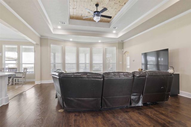 4630 Shadow Grass Dr, Katy, TX 77493