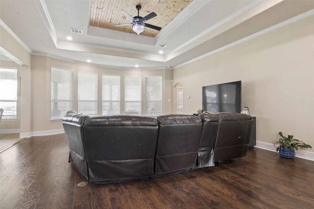 4630 Shadow Grass Dr, Katy, TX 77493