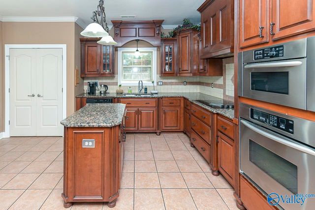 4409 Hampton Ridge Drive, Owens Cross Roads, AL 35763