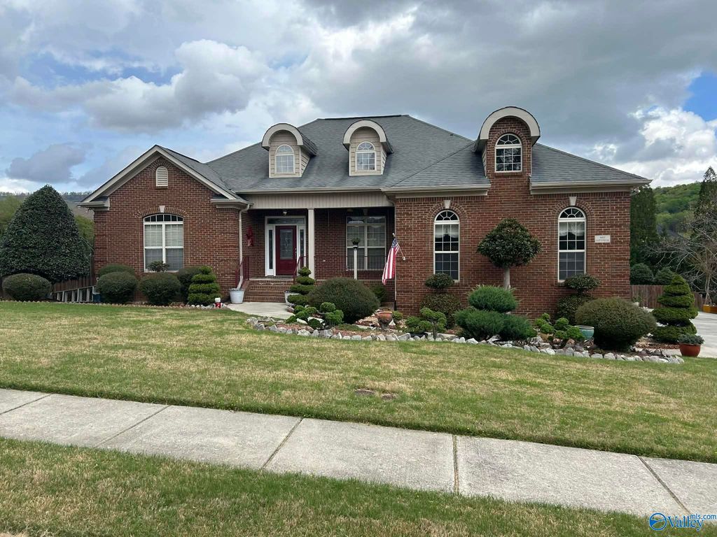 4409 Hampton Ridge Drive, Owens Cross Roads, AL 35763