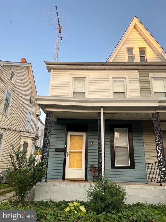 606 N MULBERRY ST, Hagerstown, MD 21740
