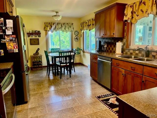 4908 Bryn Mawr Drive, Onondaga, NY 13215