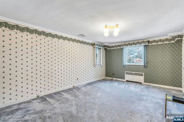 1 Grange Court, Teaneck, NJ 07666