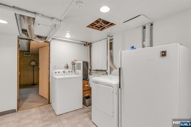 1 Grange Court, Teaneck, NJ 07666