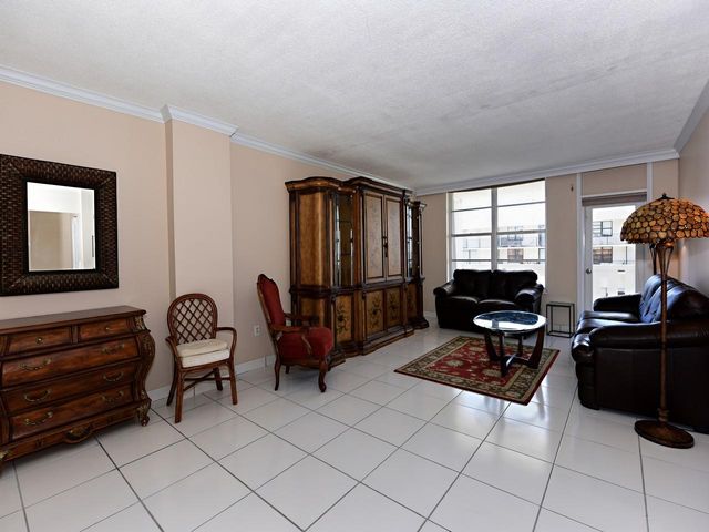 3450 S Ocean Boulevard 621, Palm Beach, FL 33480