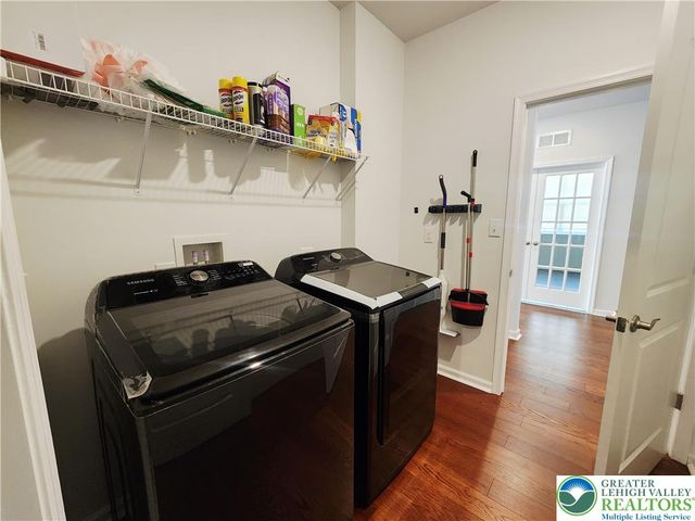 8142 Century Boulevard, Upper Macungie Twp, PA 18031