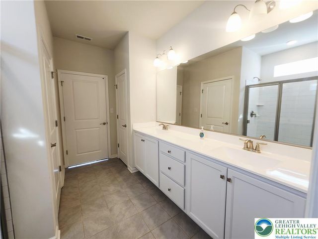 8142 Century Boulevard, Upper Macungie Twp, PA 18031