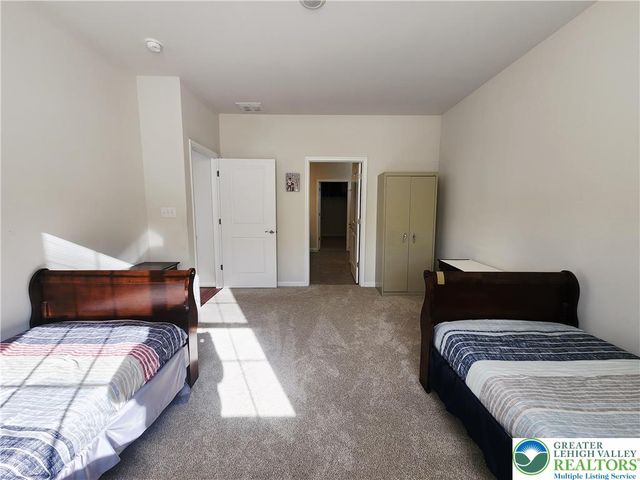 8142 Century Boulevard, Upper Macungie Twp, PA 18031