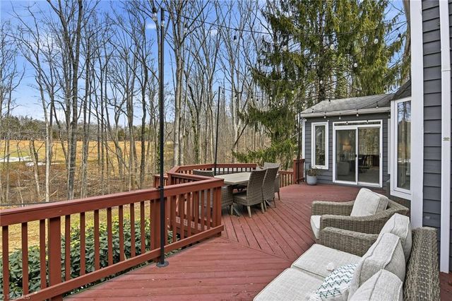 4938 Hackamore Road, Greensboro, NC 27410