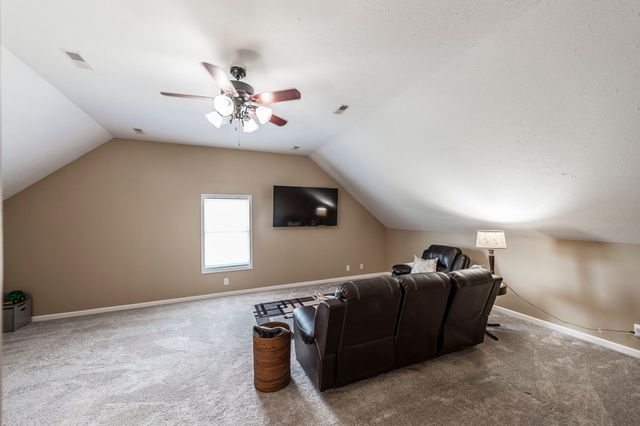 5779 Payne Rd, Portland, TN 37148
