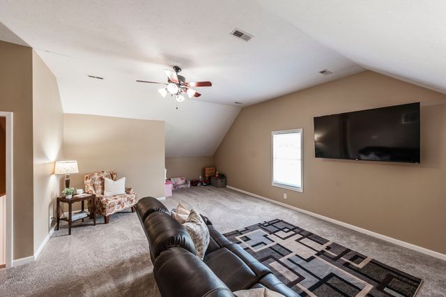 5779 Payne Rd, Portland, TN 37148