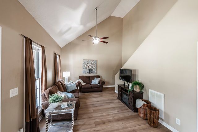 5779 Payne Rd, Portland, TN 37148