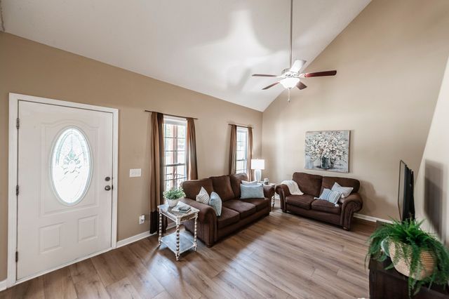 5779 Payne Rd, Portland, TN 37148
