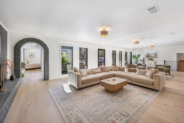 912 Woodbriar Court, Fort Walton Beach, FL 32547