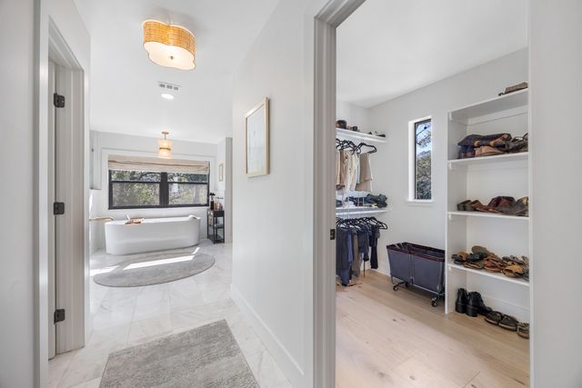 912 Woodbriar Court, Fort Walton Beach, FL 32547