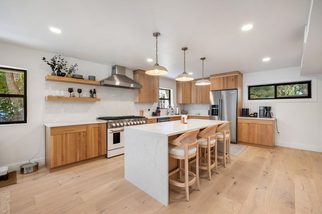 912 Woodbriar Court, Fort Walton Beach, FL 32547