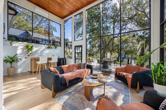 912 Woodbriar Court, Fort Walton Beach, FL 32547