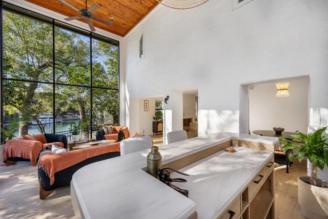 912 Woodbriar Court, Fort Walton Beach, FL 32547