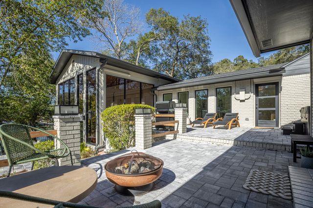 912 Woodbriar Court, Fort Walton Beach, FL 32547