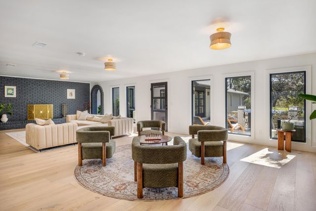 912 Woodbriar Court, Fort Walton Beach, FL 32547