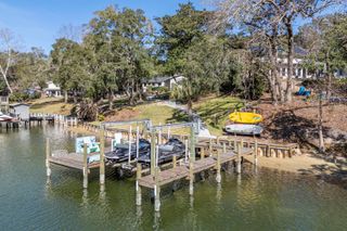 912 Woodbriar Court, Fort Walton Beach, FL 32547