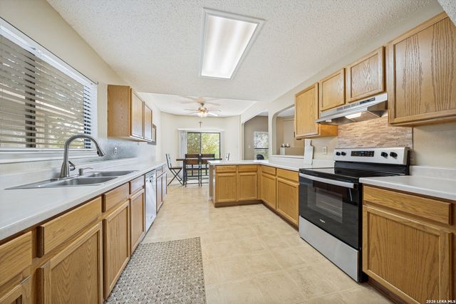 2214 Stallion Run, San Antonio, TX 78259