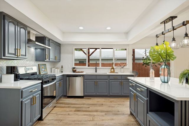 1512 Hayfield Drive, Plano, TX 75023