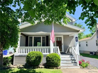 40 Norwood Drive, West Seneca, NY 14224