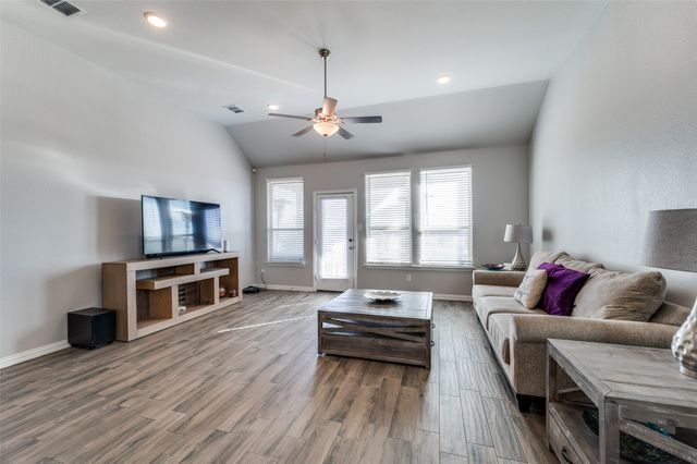 751 Gray Wolf Drive, Prosper, TX 75078