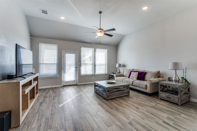 751 Gray Wolf Drive, Prosper, TX 75078