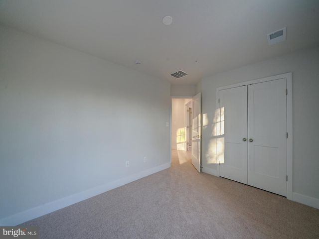 9425 FAIRVIEW AVE, Laurel, MD 20723