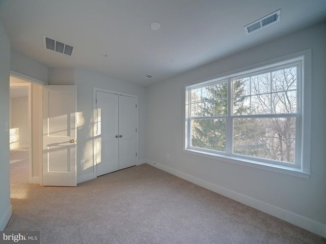 9425 FAIRVIEW AVE, Laurel, MD 20723