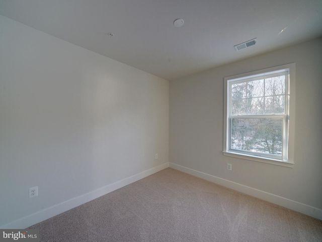 9425 FAIRVIEW AVE, Laurel, MD 20723