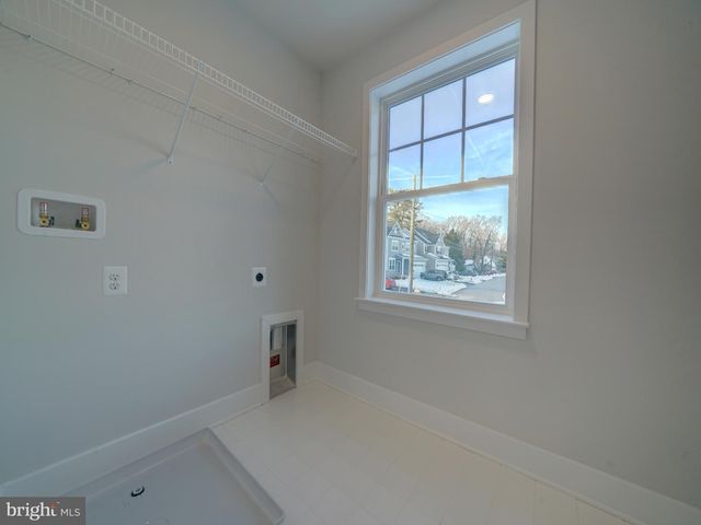 9425 FAIRVIEW AVE, Laurel, MD 20723