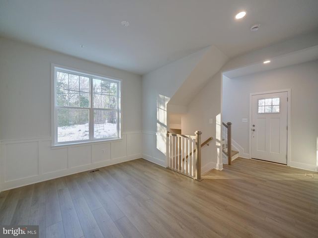 9425 FAIRVIEW AVE, Laurel, MD 20723