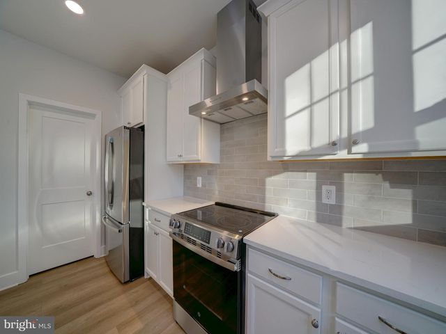 9425 FAIRVIEW AVE, Laurel, MD 20723