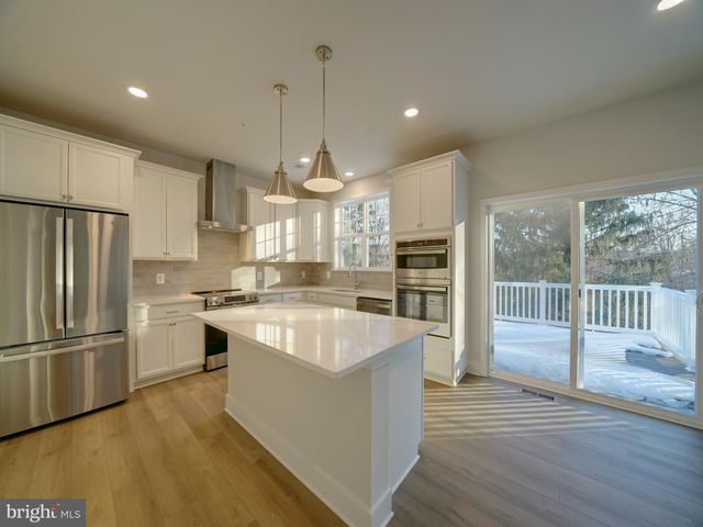 9425 FAIRVIEW AVE, Laurel, MD 20723