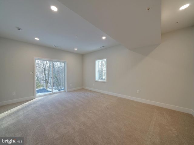 9425 FAIRVIEW AVE, Laurel, MD 20723