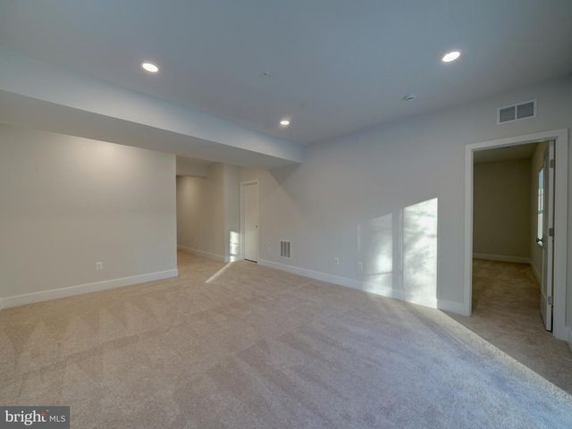 9425 FAIRVIEW AVE, Laurel, MD 20723