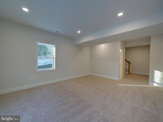 9425 FAIRVIEW AVE, Laurel, MD 20723