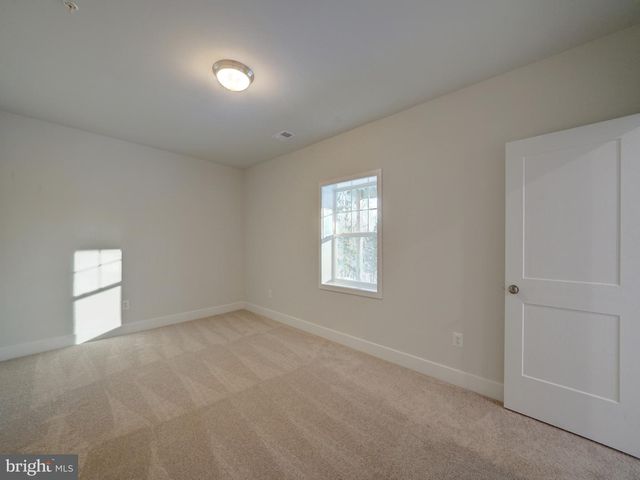 9425 FAIRVIEW AVE, Laurel, MD 20723