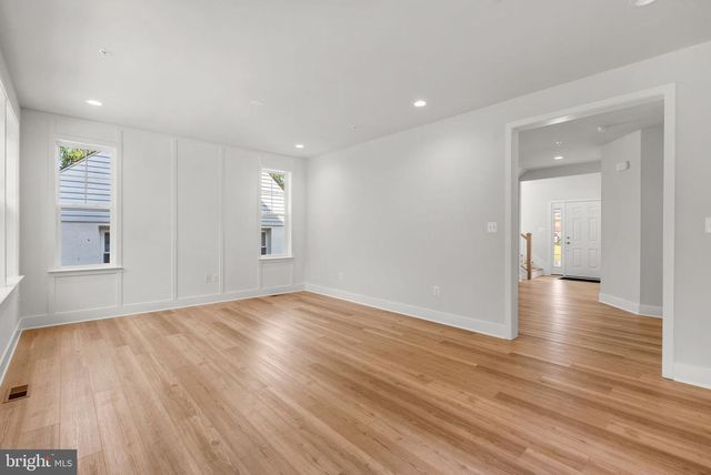 9425 FAIRVIEW AVE, Laurel, MD 20723