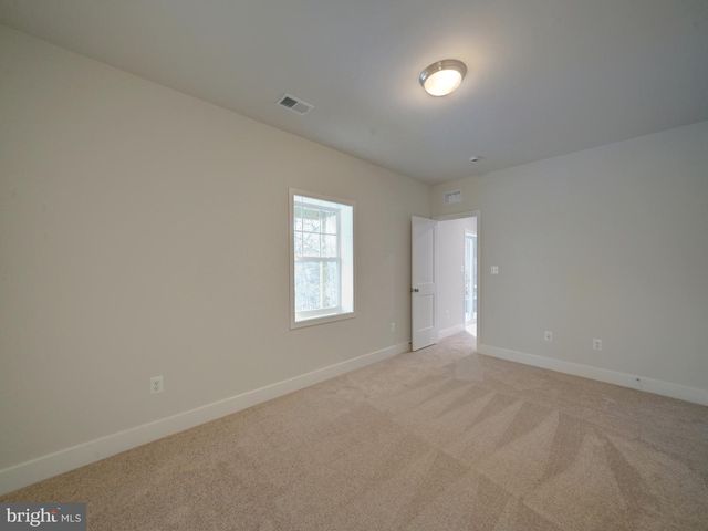 9425 FAIRVIEW AVE, Laurel, MD 20723