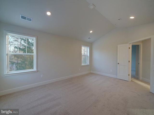 9425 FAIRVIEW AVE, Laurel, MD 20723