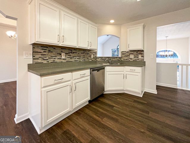 3912 Garrett Springs Drive, Powder Springs, GA 30127