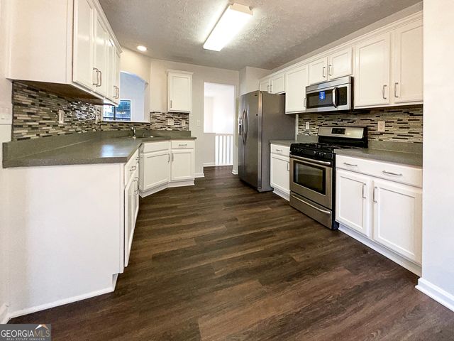 3912 Garrett Springs Drive, Powder Springs, GA 30127